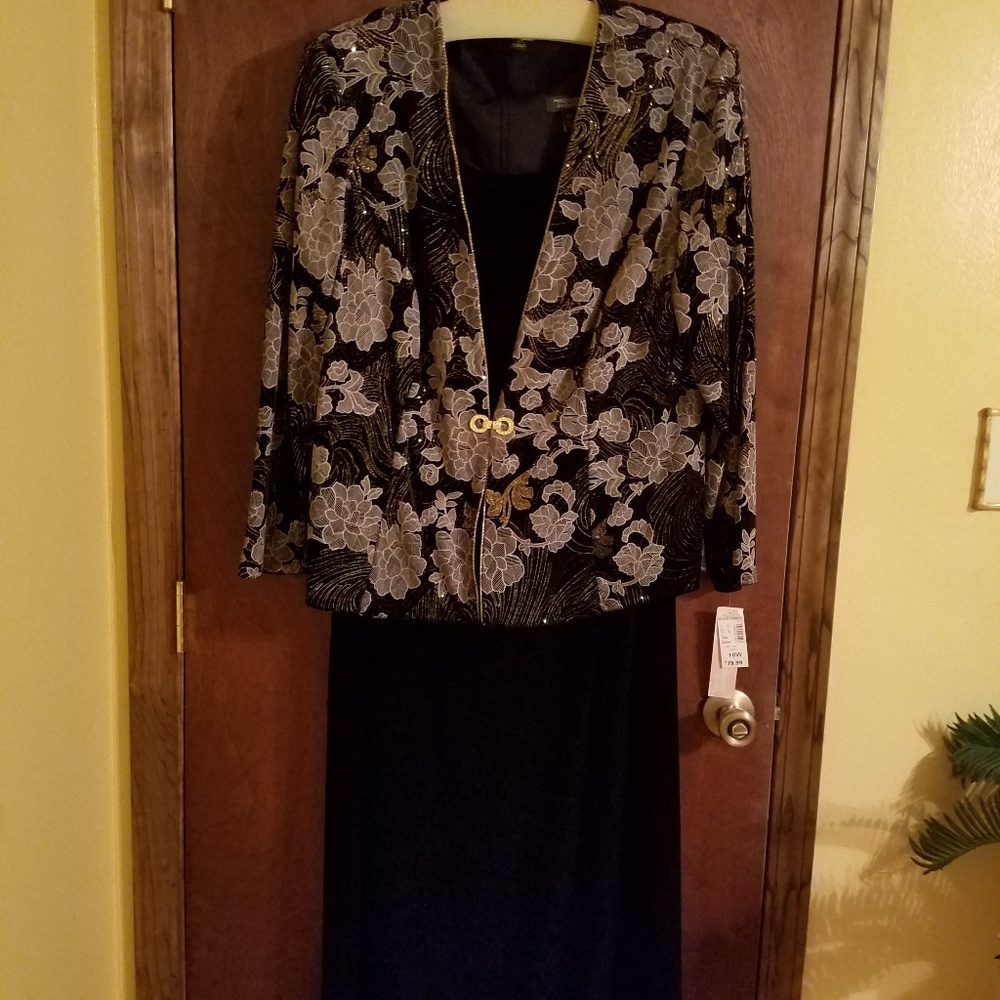 Formal velvet dress with metallic jkt